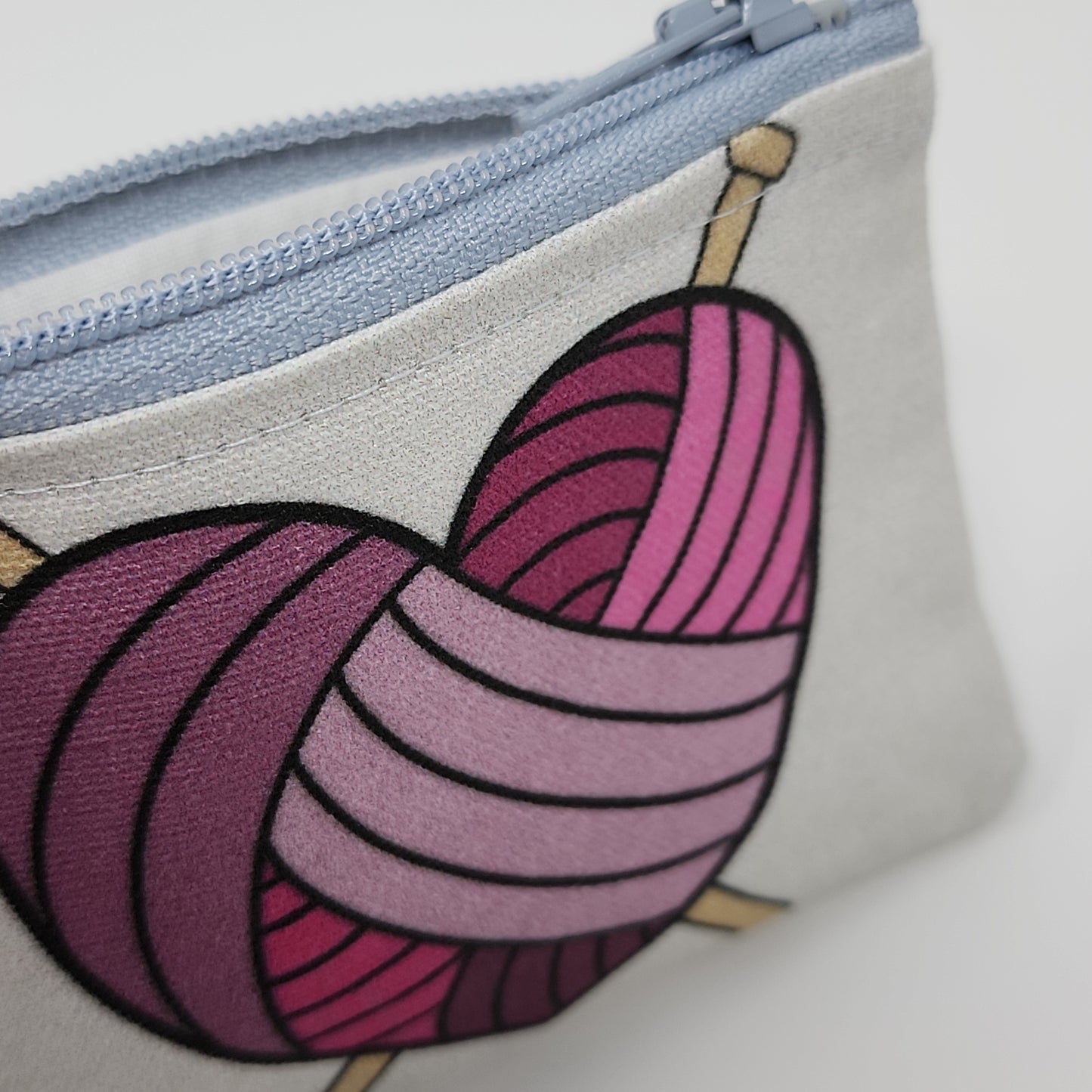 Pink & Blue Heart w/Knitting needles Mini-Zip Bag